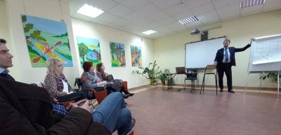TRAKŲ VVG DARBUOTOJAI DALYVAVO MOKYMUOSE „VIEŠASIS KALBĖJIMAS IR ORATORYSTĖ“ VARĖNOJE 2